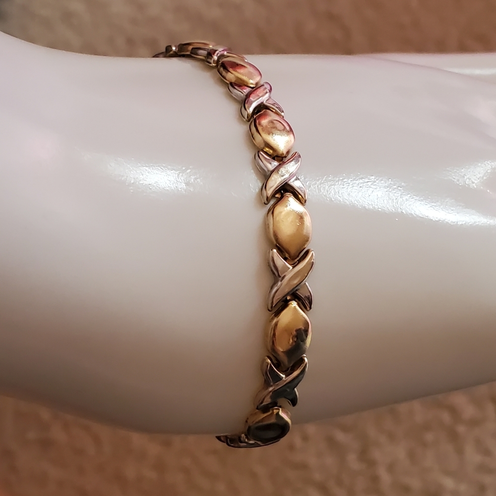 10K Two Tone Bracelet
